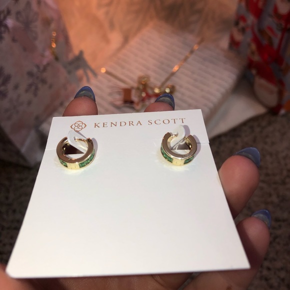 Kendra Scott Hoops - Picture 4 of 5